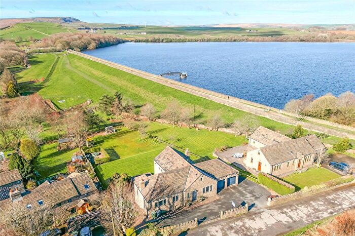 4 Bedroom Bungalow For Sale In Reservoir Side Road, Blackmoorfoot, Linthwaite, Huddersfield, HD7
