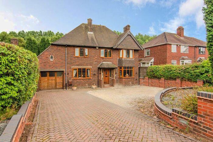 4 Bedroom Detached House For Sale In Lichfield Road, Sandhills, Walsall, WS9