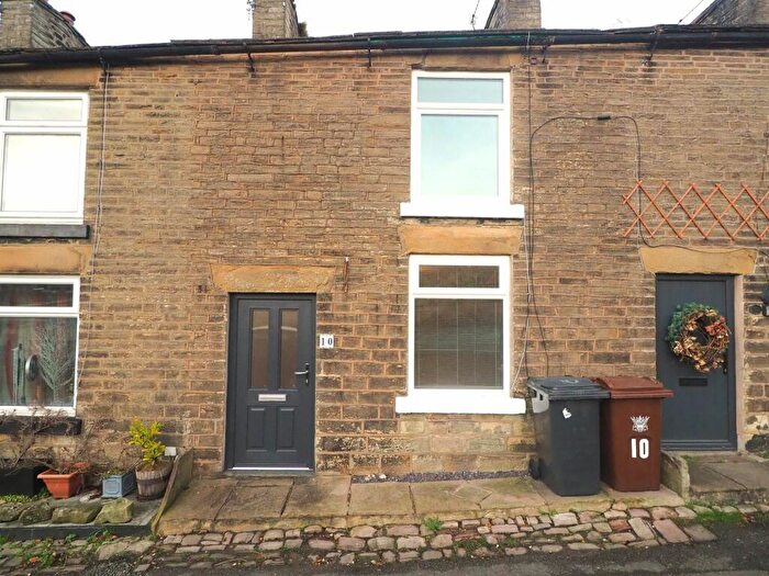 2 Bedroom Cottage To Rent In New Horwich Road, Whaley Bridge, SK23