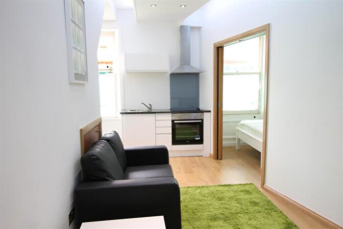 1 Bedroom Apartment To Rent In Falconars Court, City Centre, NE1