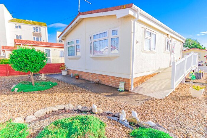 2 Bedroom Bungalow For Sale In Hillview Park Homes, Locking Road, Weston-super-Mare, Somerset, BS22