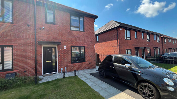 2 Bedroom Semi Detached House For Sale In Yarn Field Close, Royton, OL2
