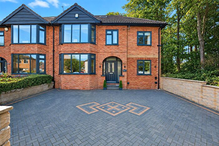 5 Bedroom Semi-Detached House For Sale In Buckstone Oval, Alwoodley, LS17