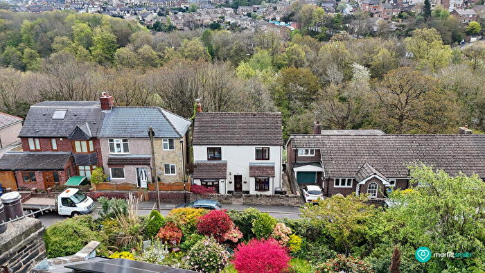 3 Bedroom Detached House For Sale In Low Road, Stannington, Sheffield, S6