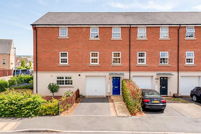 3 Bedroom Terraced House For Sale In Mendip Way, Little Stanion, NN18