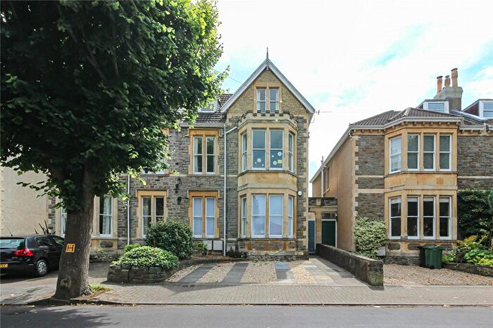2 Bedroom Apartment To Rent In Cavendish Road, Bristol, BS9