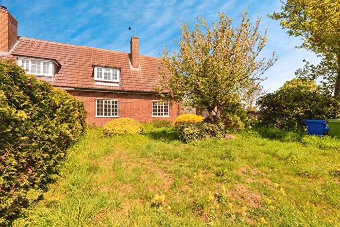 3 Bedroom Cottage For Sale In Chase Park Road, Yardley Hastings, Northampton, NN7