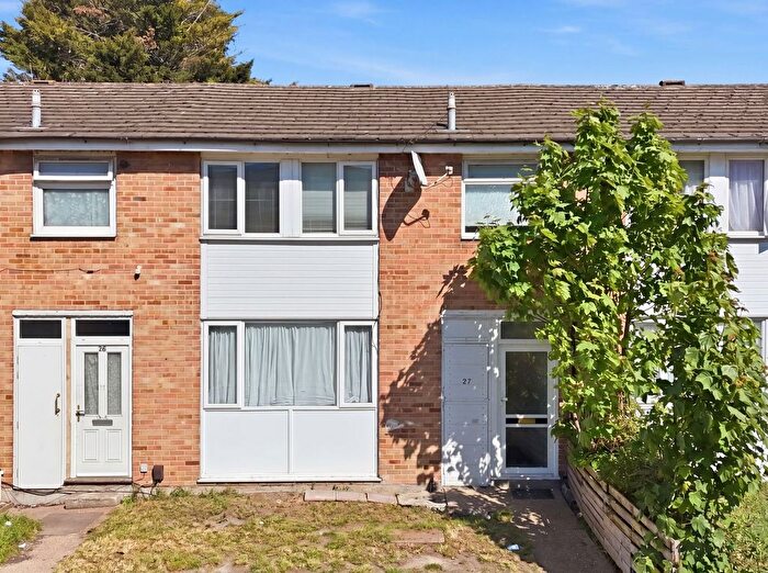 4 Bedroom Terraced House For Sale In Cowbridge Lane, Barking, IG11