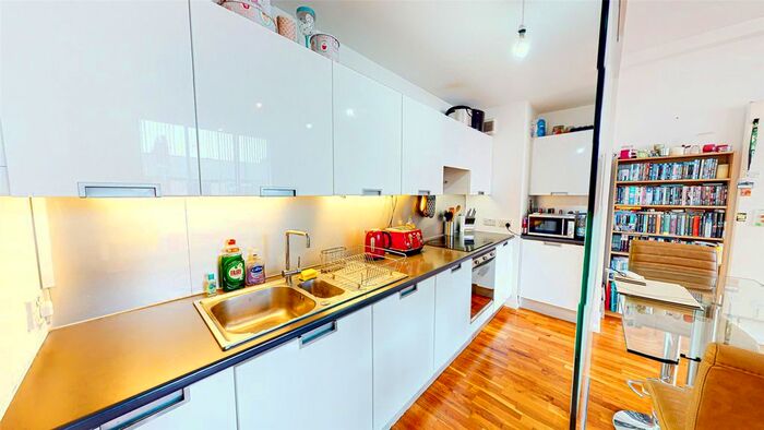 1 Bedroom Flat To Rent In Woodfield Road, Altrincham, WA14