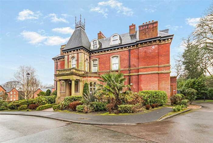 2 Bedroom Flat For Sale In Clevelands Drive, Bolton, BL1