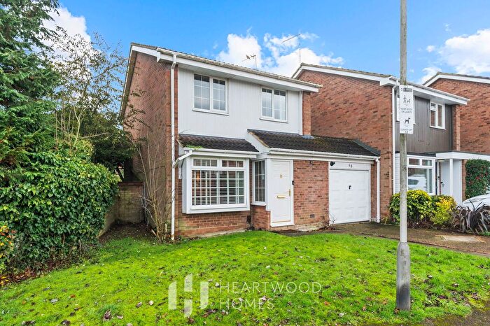 3 Bedroom Detached House For Sale In Villiers Crescent, St Albans, AL4