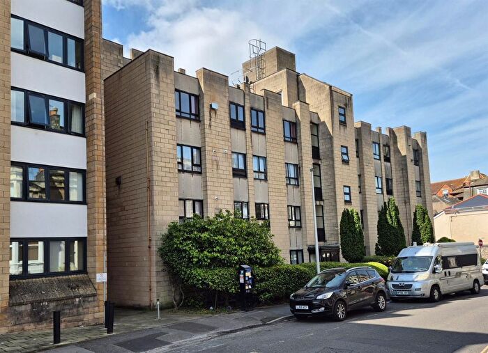 2 Bedroom Flat For Sale In Bristol Road Lower, Weston-Super-Mare, BS23