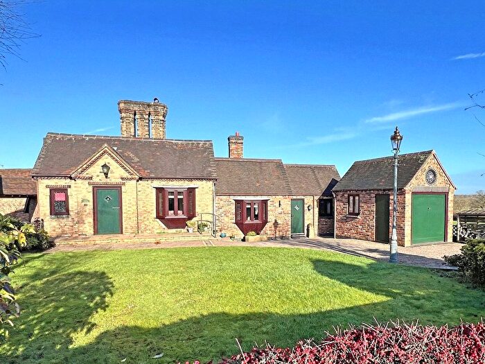 3 Bedroom Flat For Sale In Coalport Road, Broseley, Telford, Shropshire, TF12