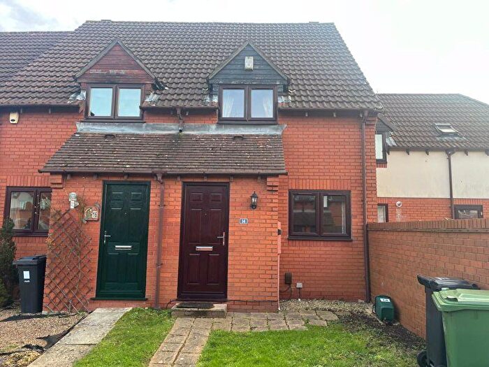 2 Bedroom Terraced House To Rent In Oaktree Crescent, Bristol, BS32