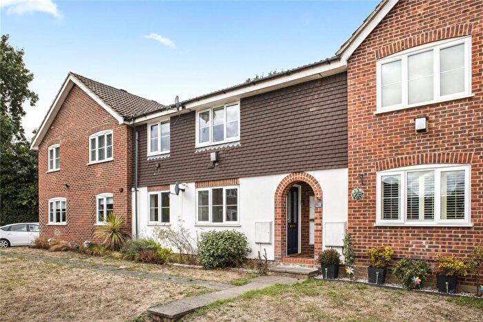 1 Bedroom Flat For Sale In Kingcup Drive, Bisley, Woking, Surrey, GU24