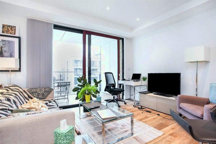 Studio To Rent In Knaresborough Drive, London, SW18