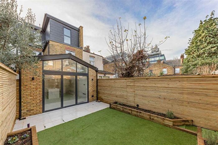 5 Bedroom Property To Rent In Christchurch Avenue, Teddington, TW11