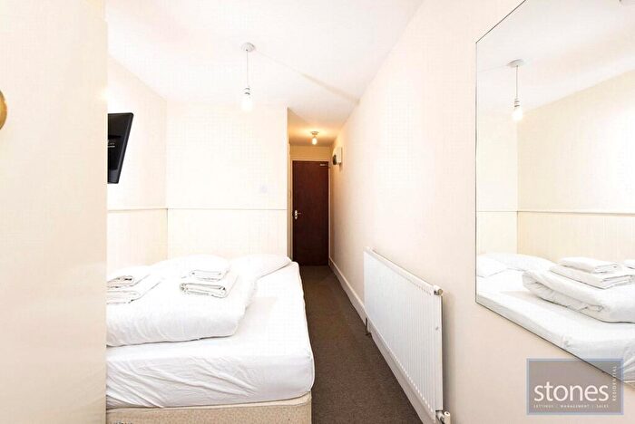 Apartment To Rent In Belsize Avenue, London, NW3