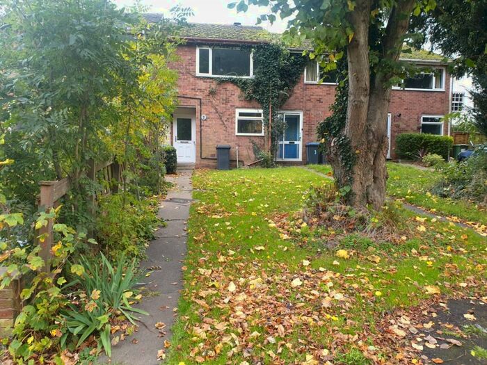2 Bedroom Property To Rent In Elmbank, Southam, Warwickshire, CV47