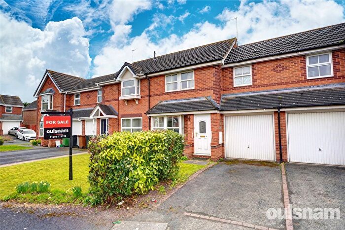 3 Bedroom Terraced House For Sale In Calder Close, Droitwich, Worcestershire, WR9