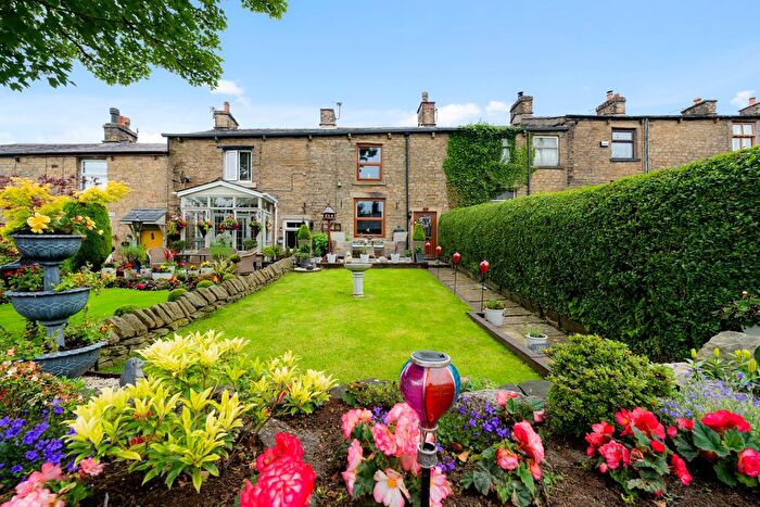 2 Bedroom Cottage For Sale In High Street, Belmont, Bolton, BL7