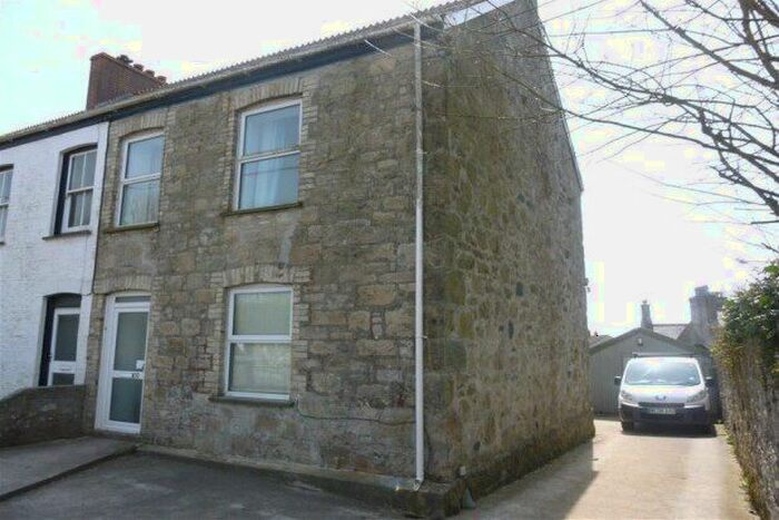 1 Bedroom Flat To Rent In Cooperage Road, St. Austell, PL25