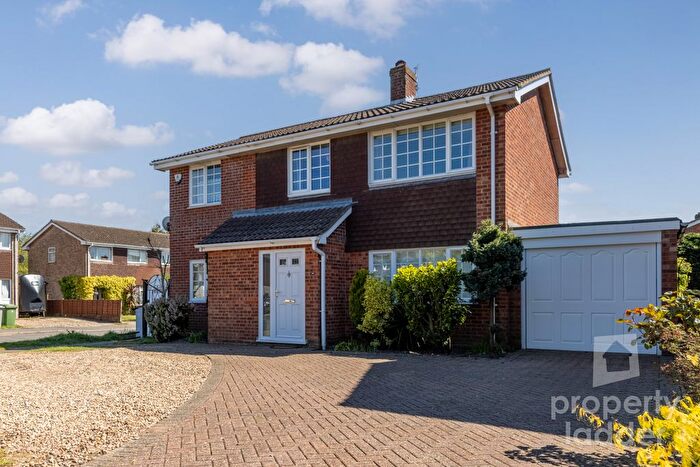 4 Bedroom Detached House For Sale In Lilac Close, Horsford, Norwich, NR10