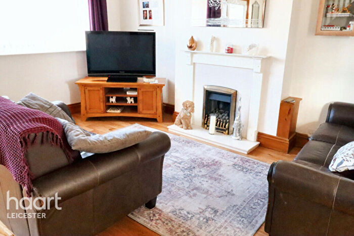 2 Bedroom Semi Detached House For Sale In Ardath Road, Leicester, LE4