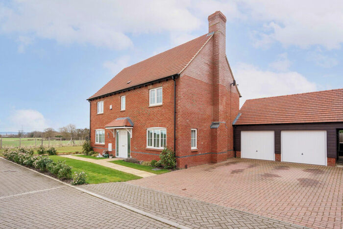 4 Bedroom Detached House For Sale In Ridgeway Close, Wantage, OX12