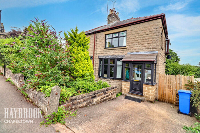 3 Bedroom Semi-Detached House For Sale In School Lane, Grenoside, S35