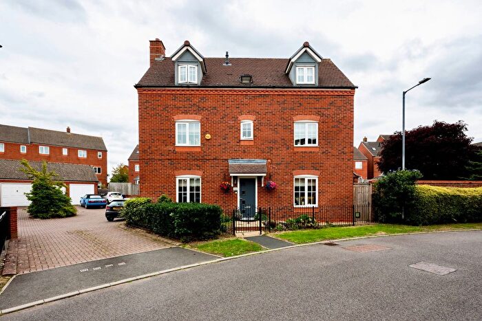 4 Bedroom Detached House For Sale In Newbold Close, Lichfield, WS13