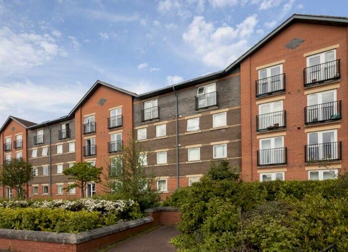 2 Bedroom Flat To Rent In Sorbonne Close, Stockton-On-Tees, TS17