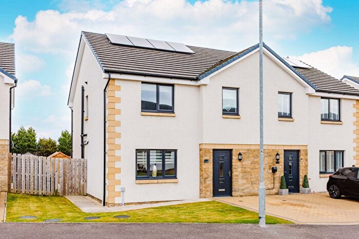 3 Bedroom Semi-Detached House For Sale In Burnside Close, Cumnock, KA18