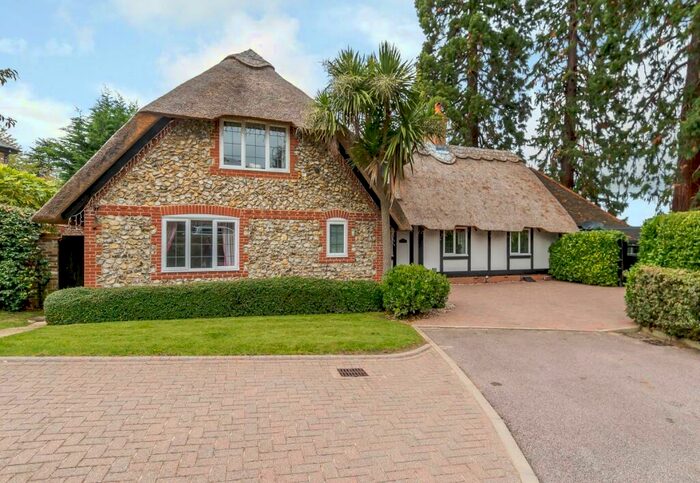 5 Bedroom Detached House For Sale In Northaw, Hertfordshire, EN6