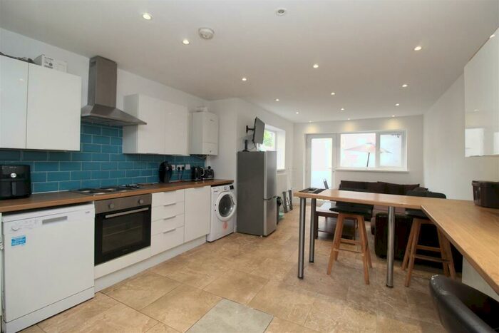 7 Bedroom House To Rent In May Street, Cathays, Cardiff, CF24