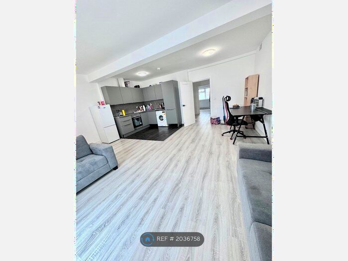 1 Bedroom Flat To Rent In Fairfax House, London, N7