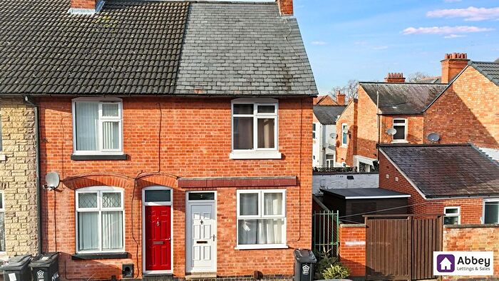 2 Bedroom End Of Terrace House For Sale In Muriel Road, Leicester, LE3