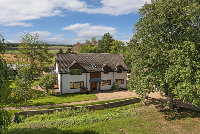 5 Bedroom Detached House For Sale In The Green, Beeston, Sandy, Bedfordshire, SG19