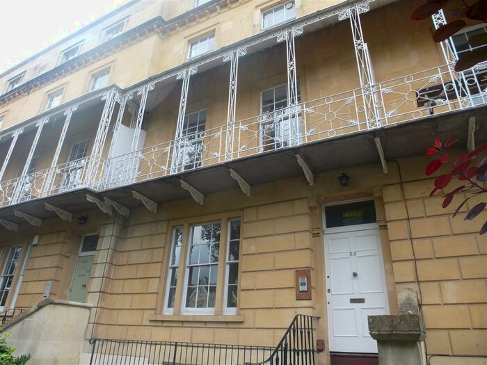 2 Bedroom Apartment To Rent In Oakfield Road, Clifton, Bristol, BS8