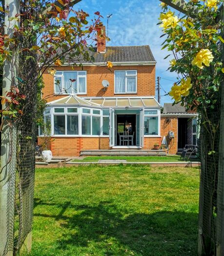 3 Bedroom Semi-Detached House To Rent In Southside, Congresbury, North Somerset, BS49