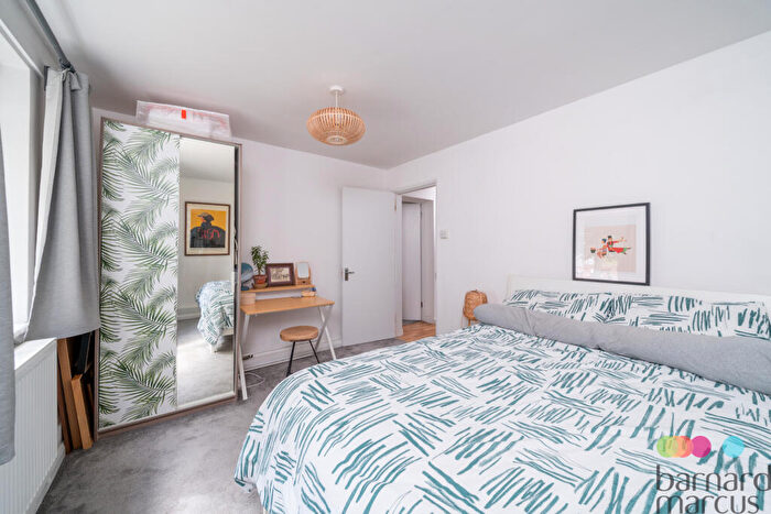 2 Bedroom Apartment To Rent In Sydney Road, Muswell Hill, N10