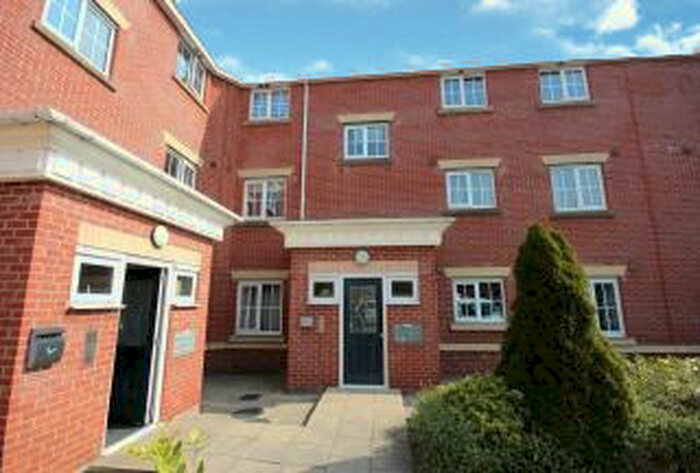 2 Bedroom Flat To Rent In Brampton Drive, Preston, PR5