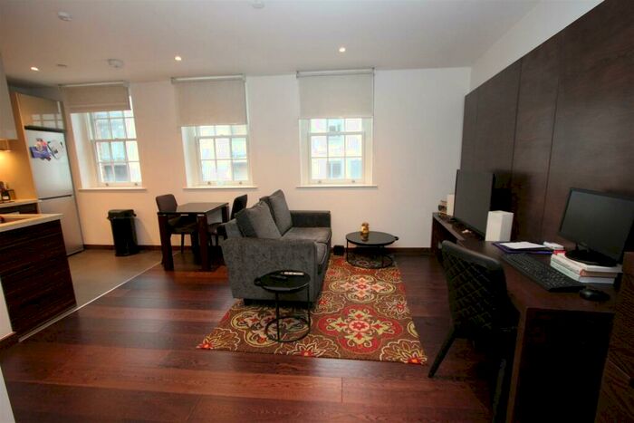 1 Bedroom Apartment To Rent In Queen Anne Terrace, Sovereign Court, Wapping, E1W
