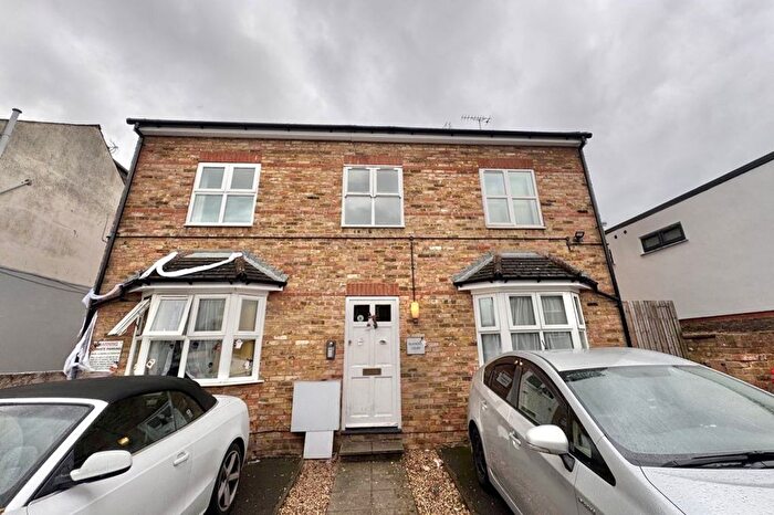 1 Bedroom Flat To Rent In Queens Road, Slough, SL1