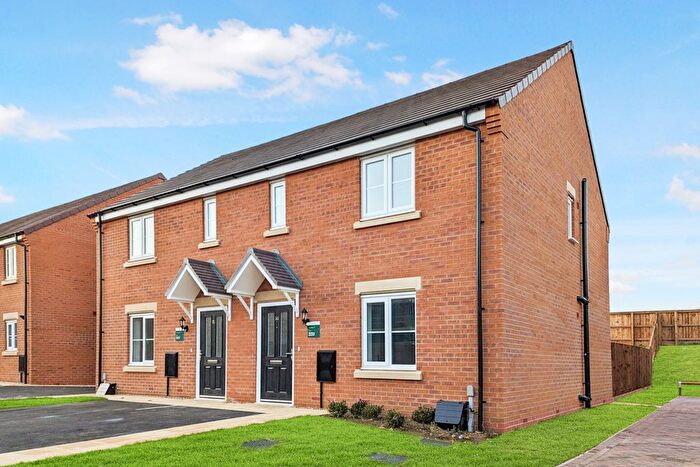 3 Bedroom Semi-detached House For Sale In Anemone, Sleaford, NG34