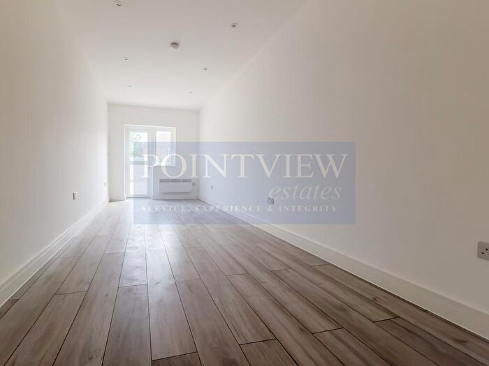 Studio To Rent In Keith Way, Southend-On-Sea, SS2