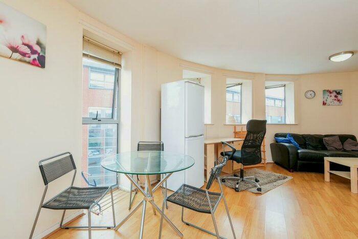 2 Bedroom Apartment To Rent In Millwright Street, Leeds, LS2