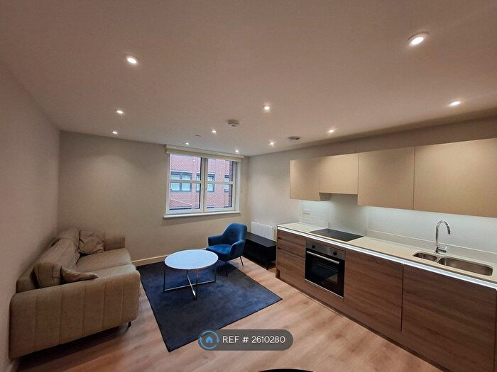 2 Bedroom Flat To Rent In Richmond Hill, Bournemouth, BH2