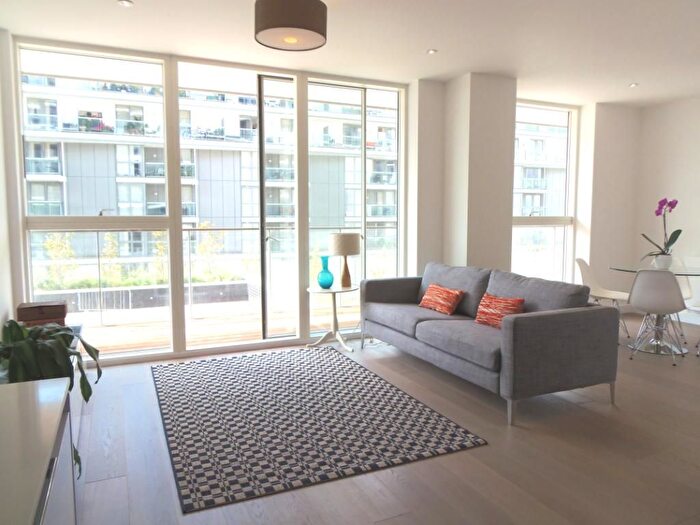 1 Bedroom Flat To Rent In River Gardens Walk, London, SE10