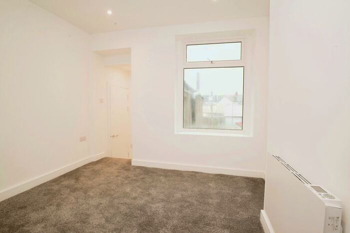 2 Bedroom Apartment To Rent In Cowbridge Road East, Canton, CF5